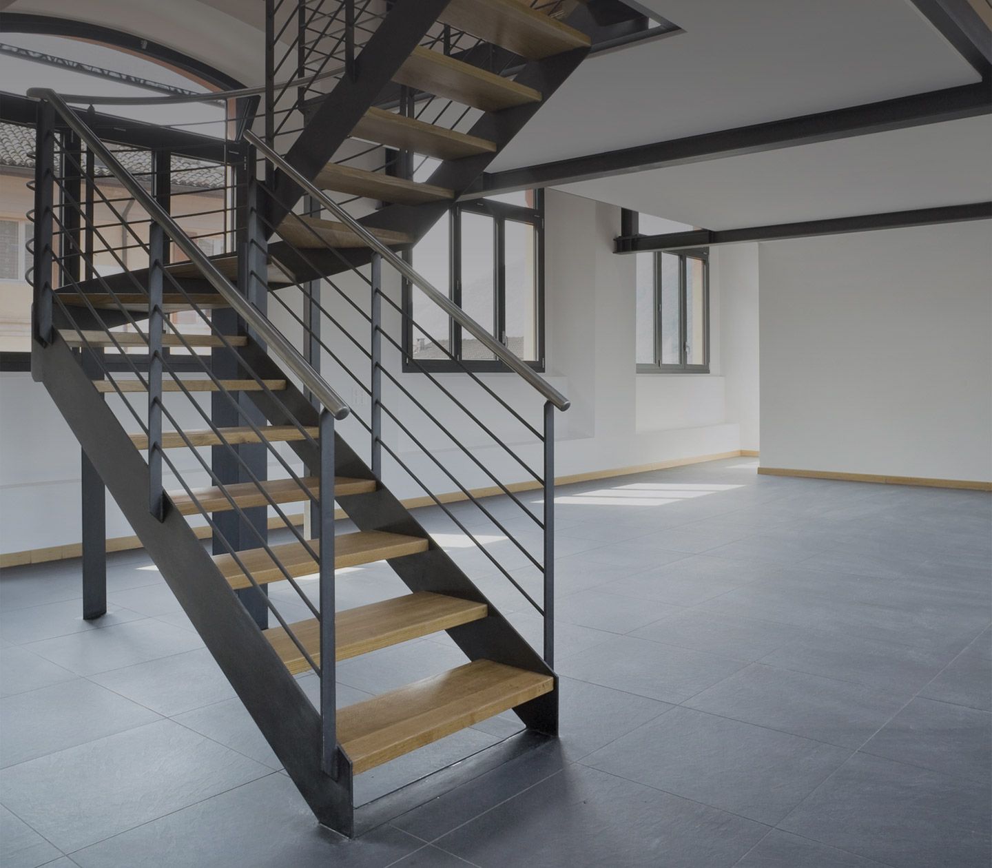 Escamétal - Escaliers sur mesure - Escalier à double limons latéraux