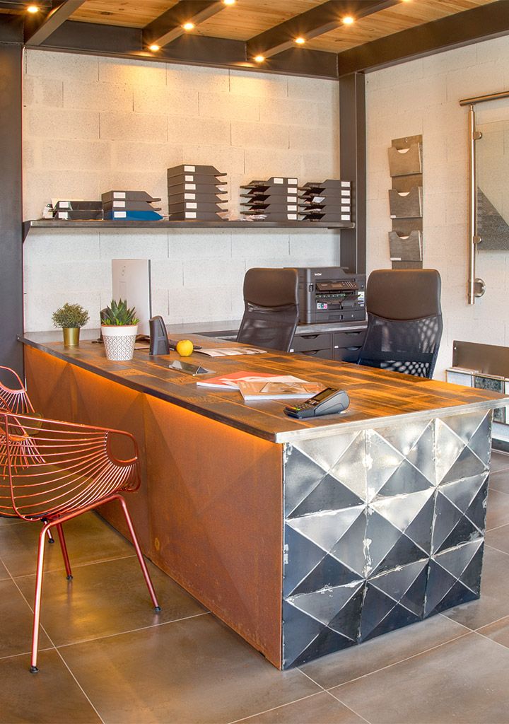 Escamétal - Mobilier sur mesure - Bureaux et ilots centraux