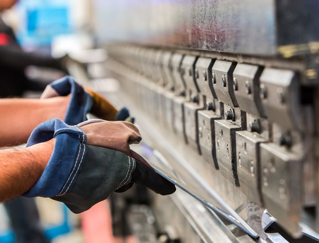 Escamétal - Services aux professionnels - Pliage et découpe de tôles en acier, en inox ou en aluminium - Hauconcourt, Moselle